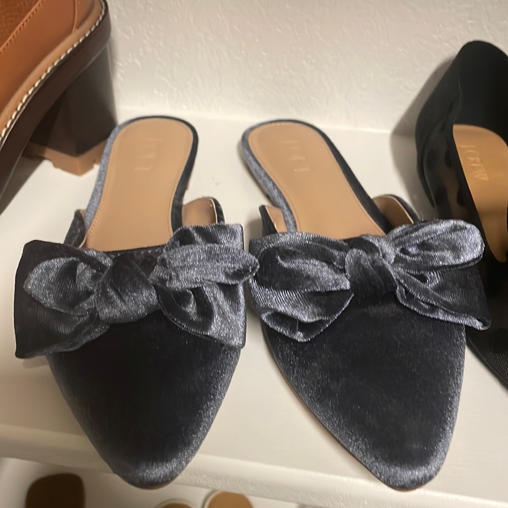 Loft velvet bow flats